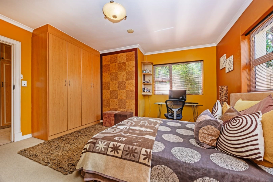 4 Bedroom Property for Sale in Plattekloof Western Cape